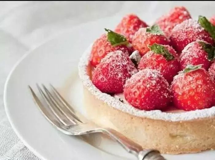 晚上肚子饿，到底应不应该吃东西？终极答案来了！