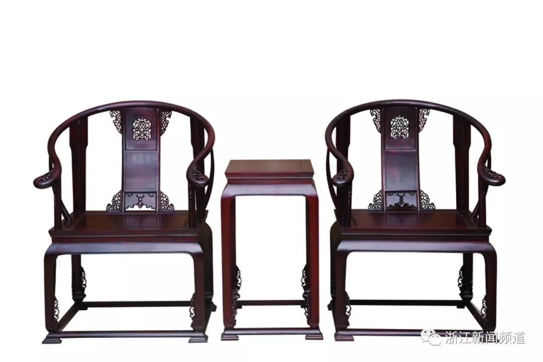 我爸我妈去了一次这里就把我们家的家具都换了