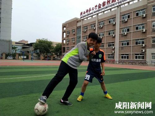 俄罗斯世界杯丹寨护旗手,俄罗斯世界杯少年护旗手