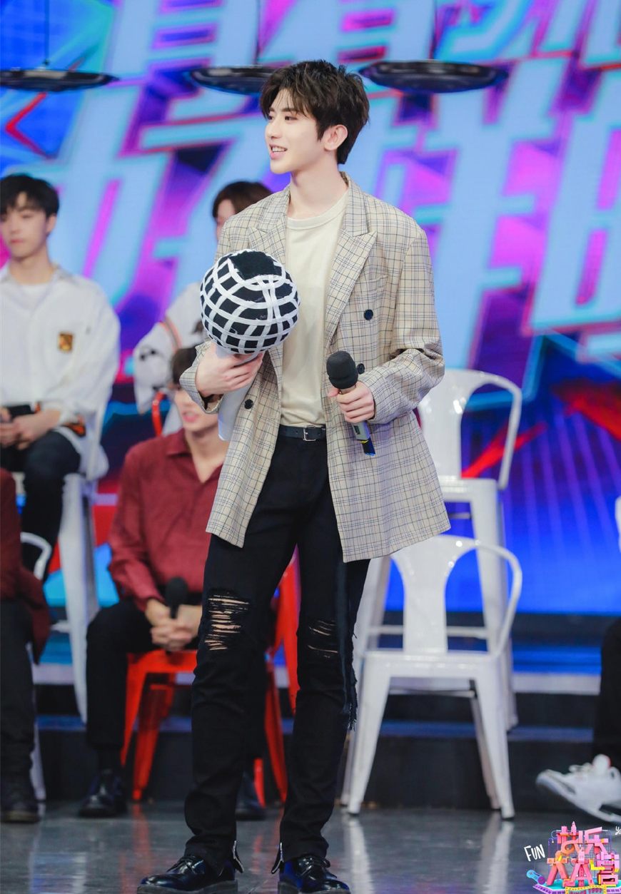 ninepercent合体蔡徐坤唱rap,ninepercent快乐大本营蔡徐坤唱歌