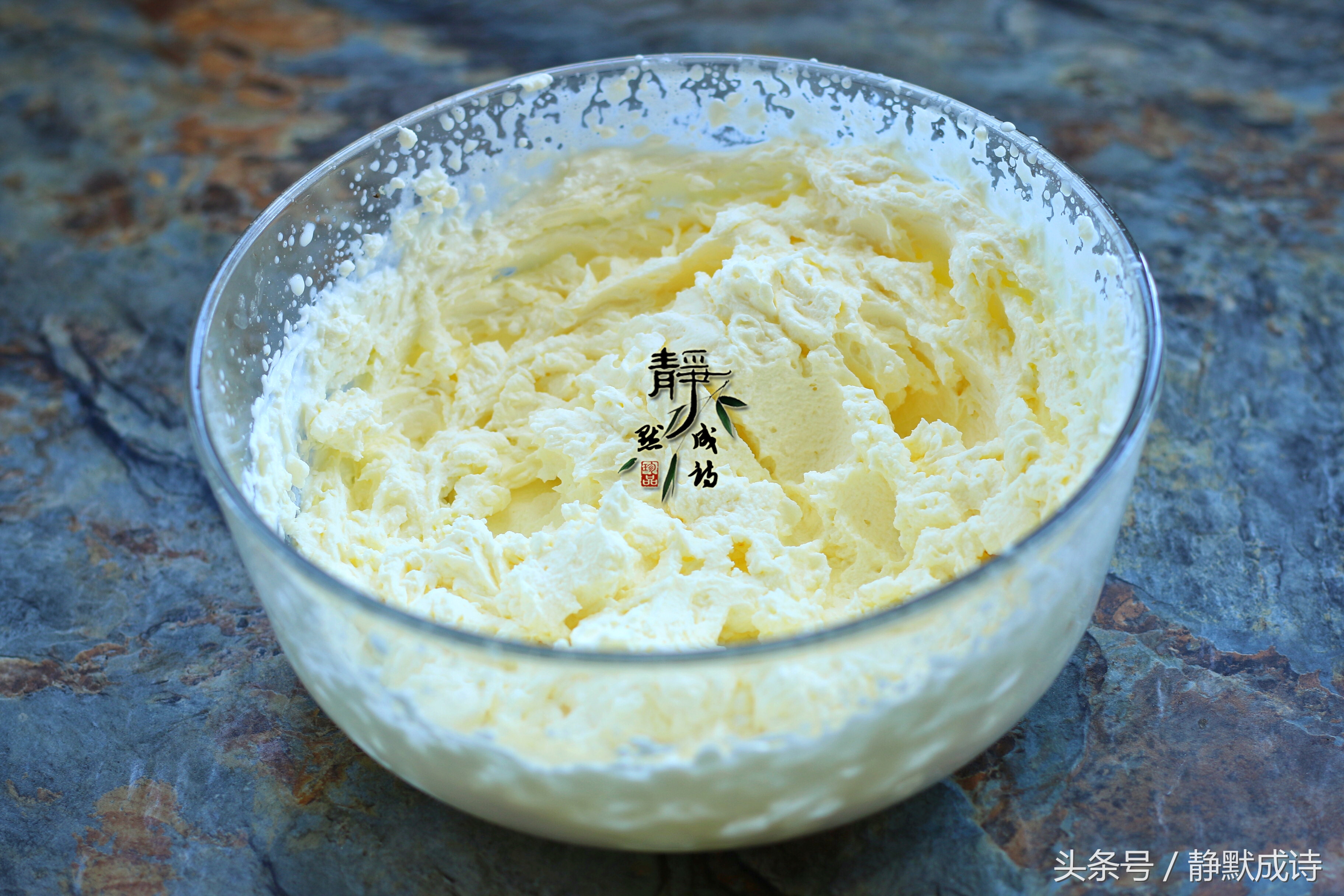 自制冰淇淋这个夏天必备好物,自制冰淇淋简单做法不需要淡奶油