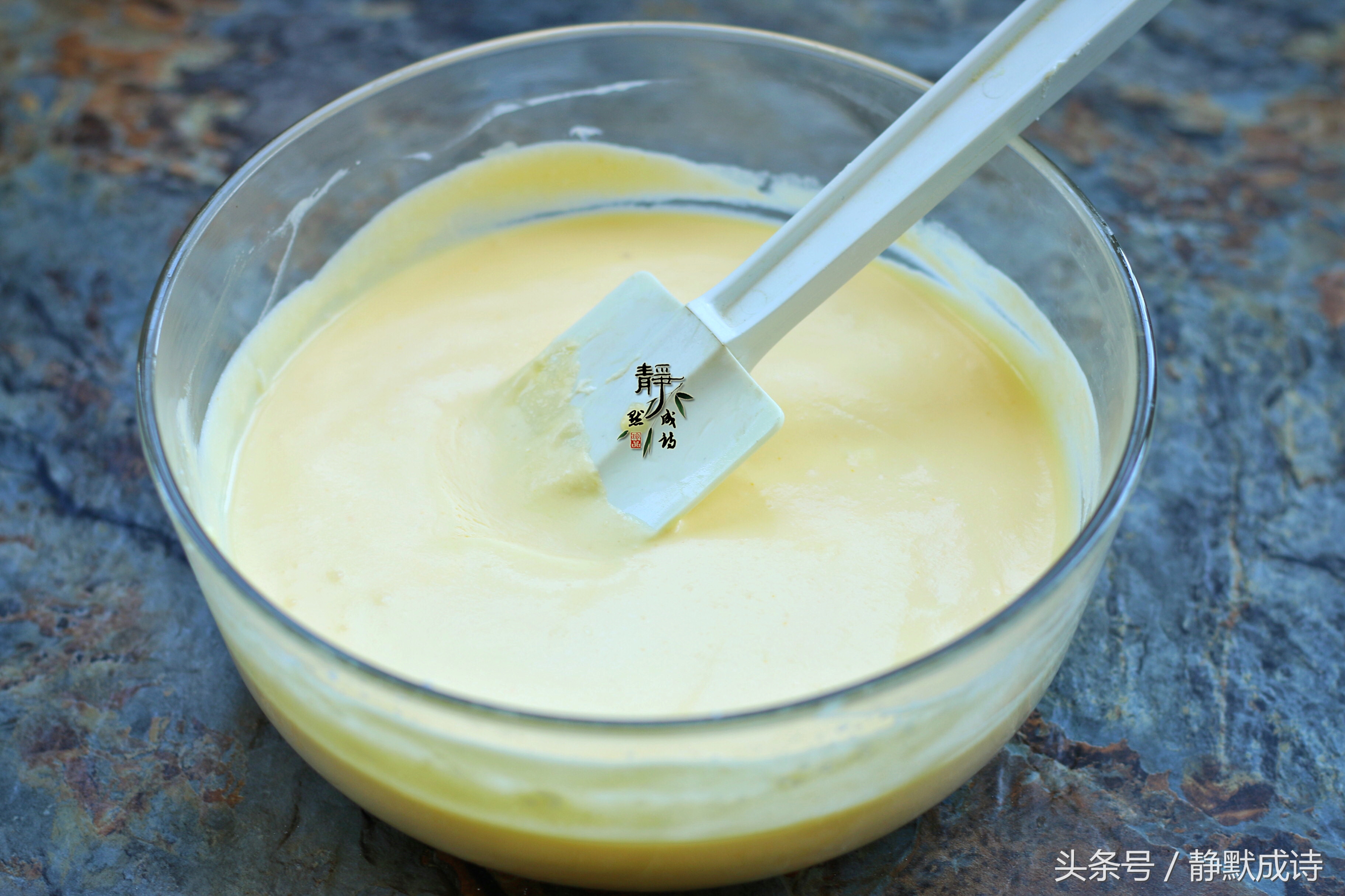 自制冰淇淋这个夏天必备好物,自制冰淇淋简单做法不需要淡奶油