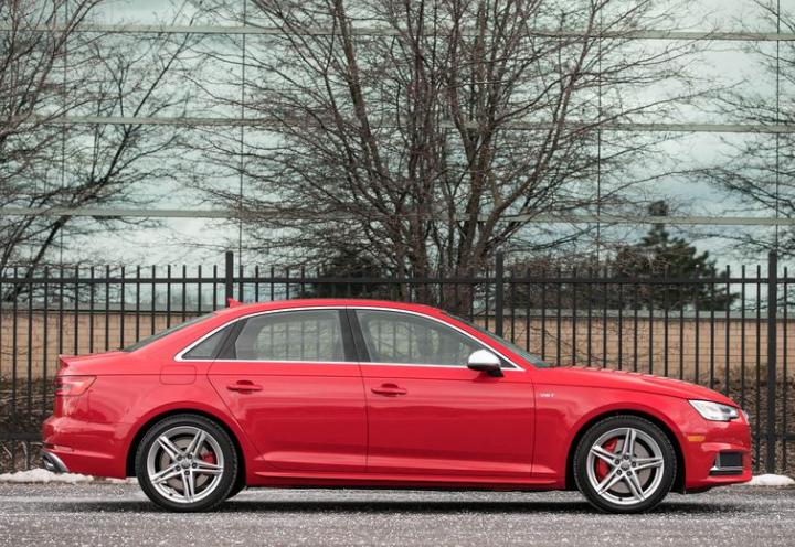 新款奥迪s4基本延续,试驾19款奥迪s4跨界旅行车