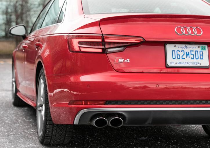 新款奥迪s4基本延续,试驾19款奥迪s4跨界旅行车