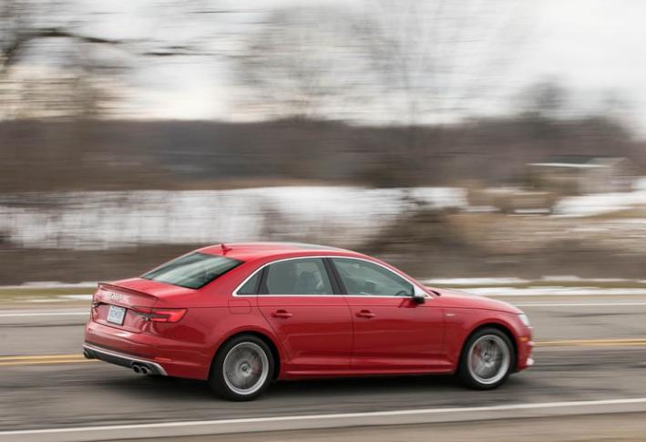 新款奥迪s4基本延续,试驾19款奥迪s4跨界旅行车