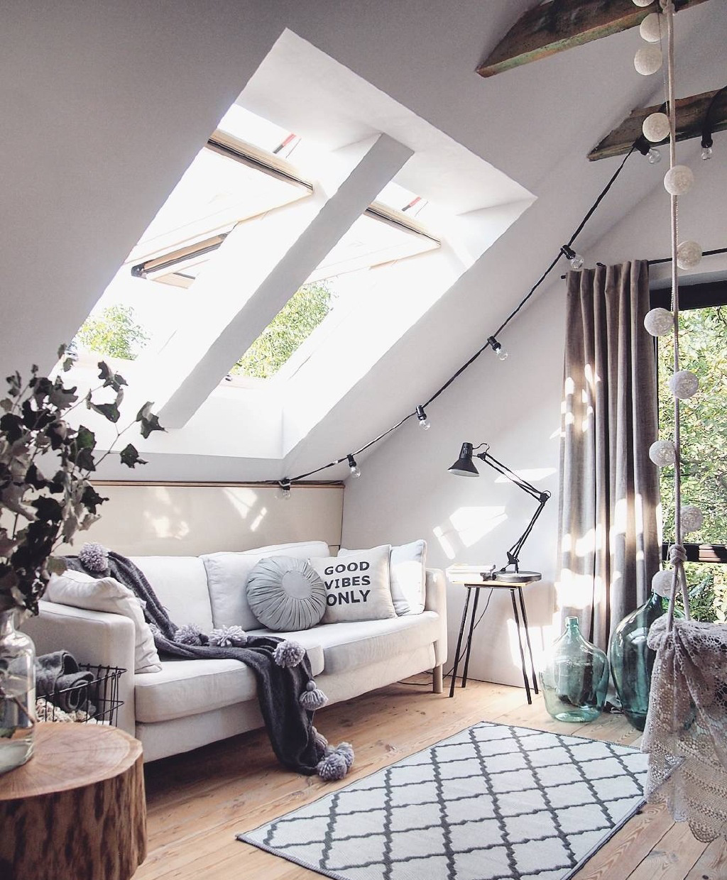 屋顶斜板小窗怎么设计好看呢,斜屋顶花园设计