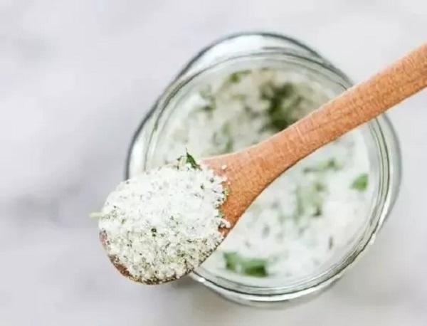 衣柜彻底消灭蟑螂小妙招,妙招姐生活小窍门消灭蟑螂