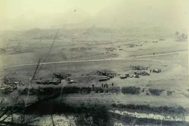 这场炮战真痛快！一次齐射灭敌人，战士给副营长请功