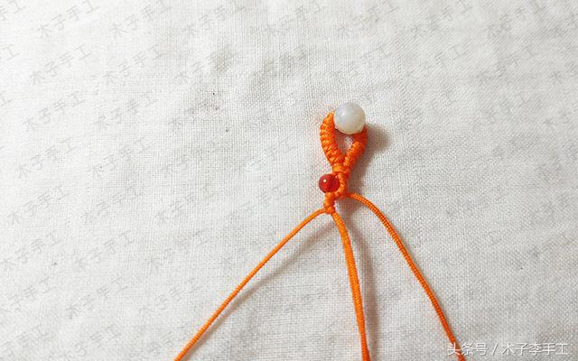 红绳手链黄金款式编法女士,珍珠红绳手链怎么编简单又好看