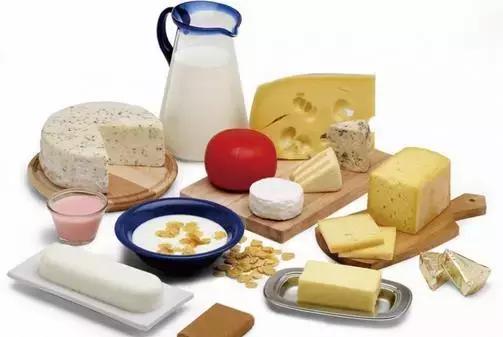 中老年人腿经常抽筋吃什么钙片好,中老年人腿抽筋怎么补钙