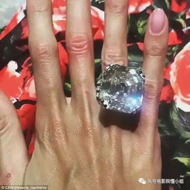 张雨绮说钻石只有一克拉才值钱,张雨绮自曝不买一克拉以下的钻戒