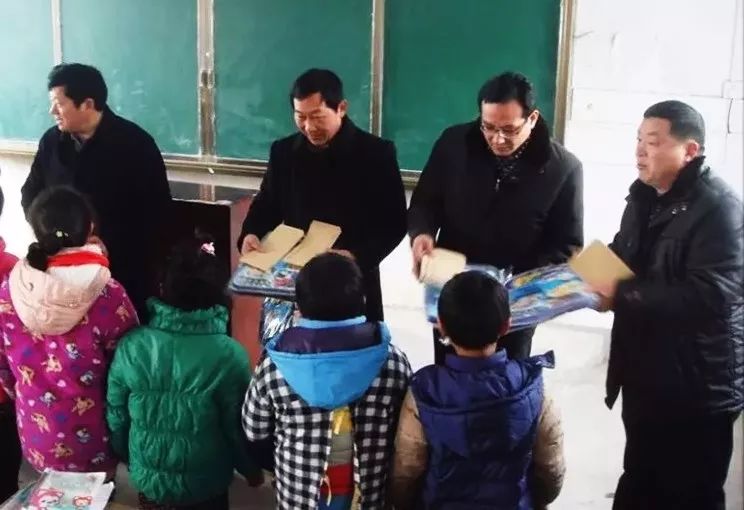 人物纪实微故事,人物传记小故事合集