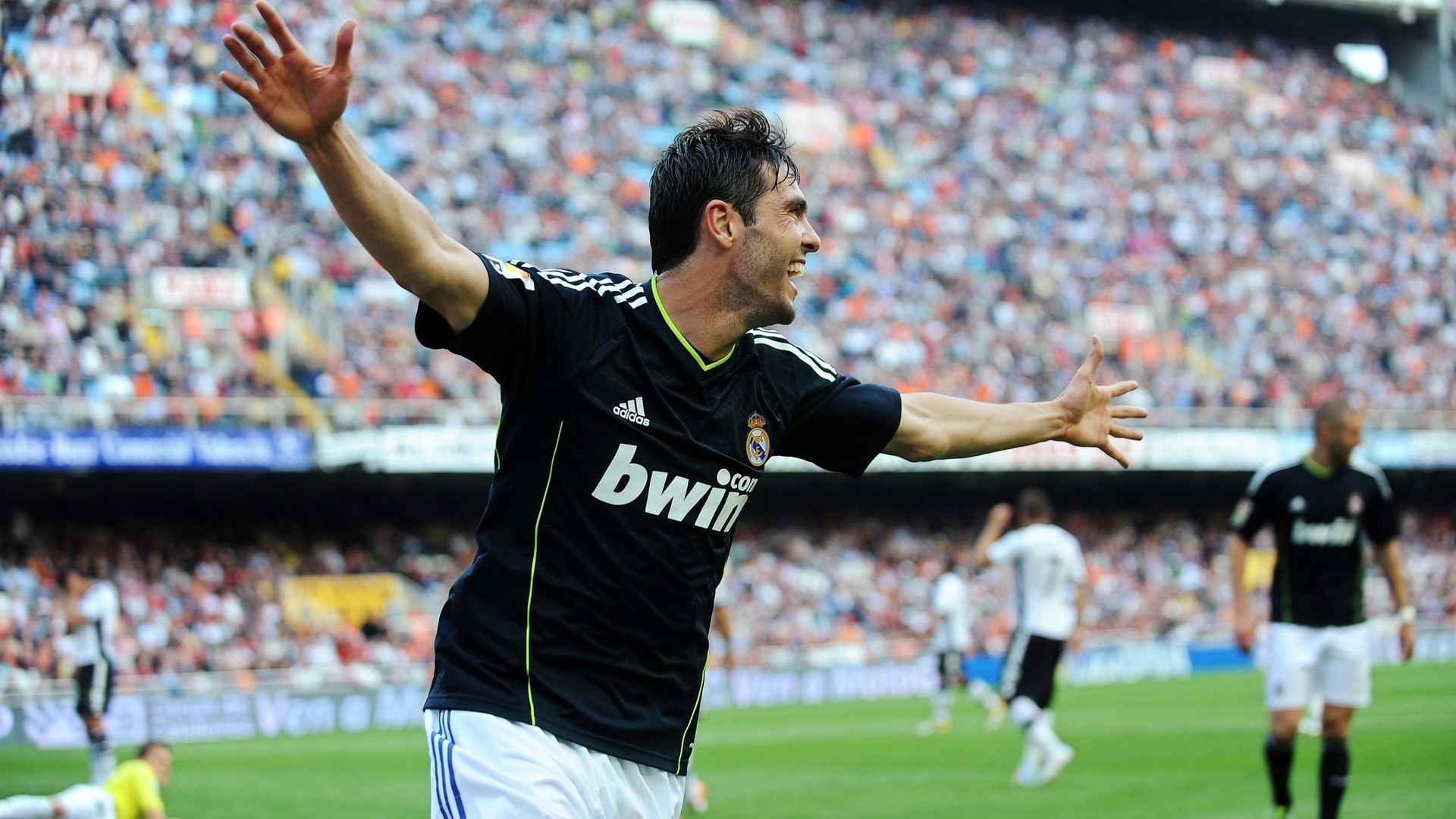 足球球员壁纸手机超清全面屏,足球球星们的手机壁纸