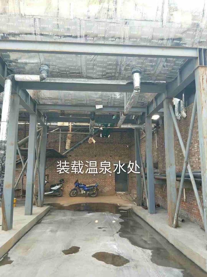 最顶级的温泉水,最豪华的泡澡