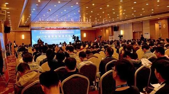 严苛的德国人也点赞东莞:绿水青山美如画,自动化工厂真先进!