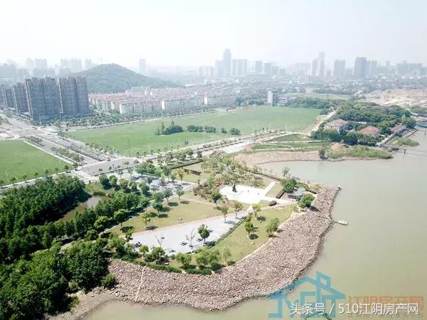 上海一江一河的交汇处外滩,外滩板块二手房