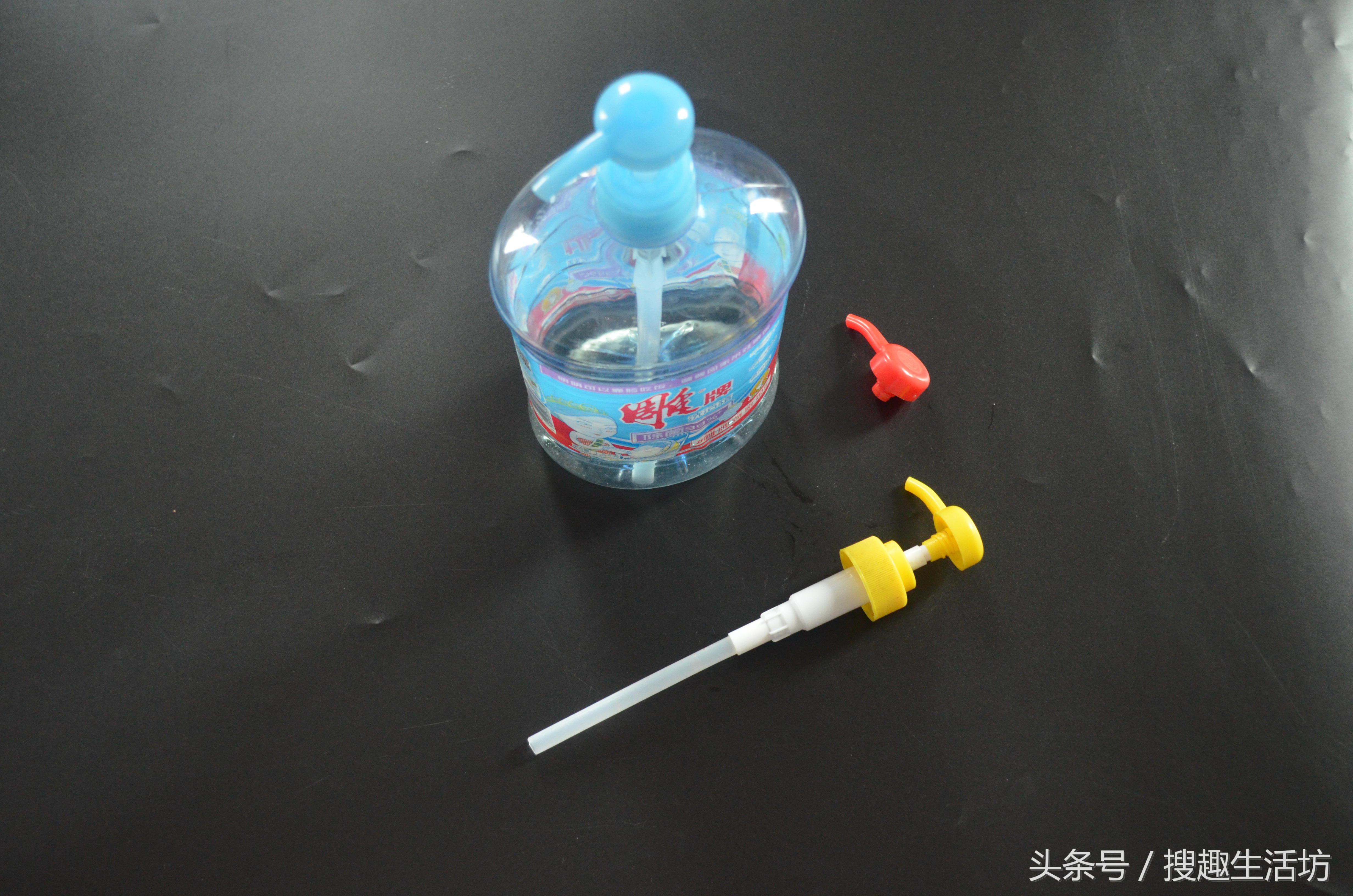 洗洁精瓶子放下面美观又不占地方,洗洁精瓶子放餐具