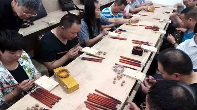 文玩饰品全国一手货源批发男士,文玩核桃批发一手货源