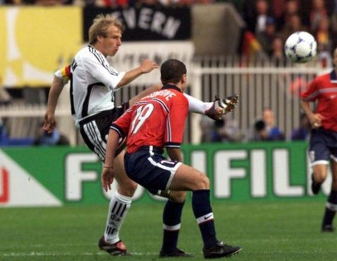 世界杯战役完整版,世界杯经典战役1998