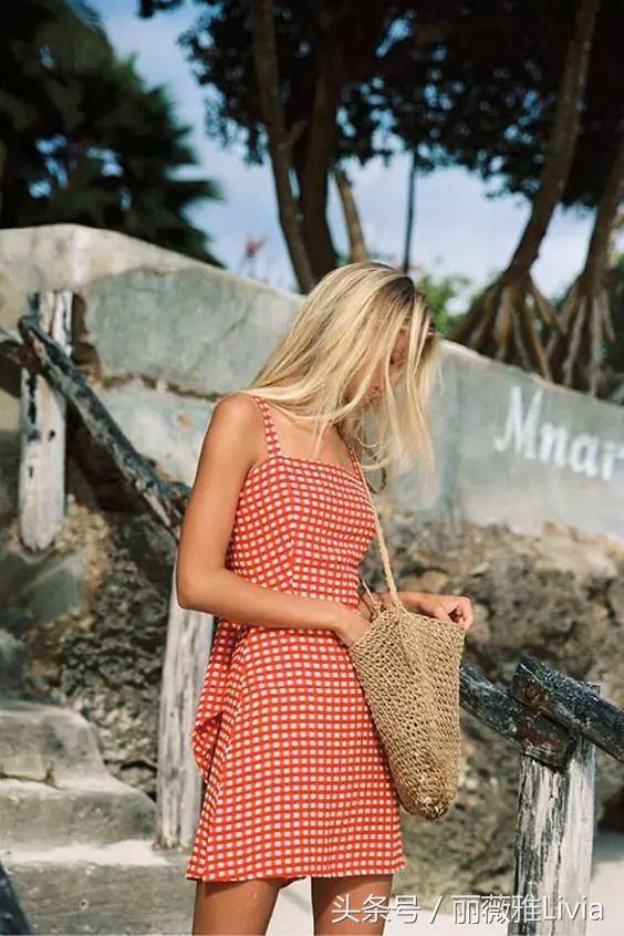 夏天时髦连衣裙最新款,夏天穿的连衣裙时尚款质量好点的