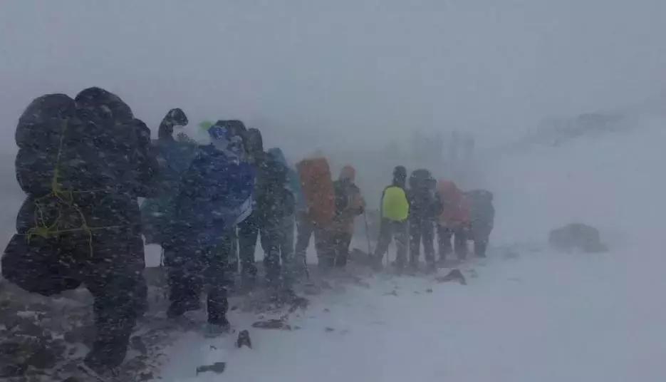 k2和珠峰死亡率,k2和珠峰哪个难爬