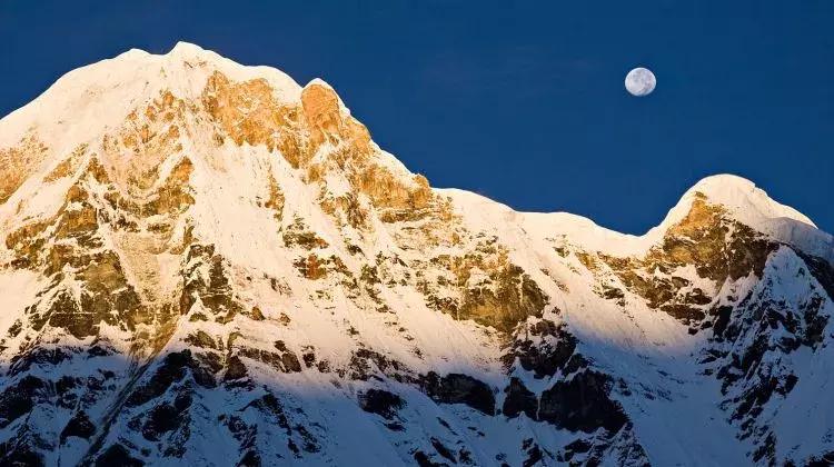 k2和珠峰死亡率,k2和珠峰哪个难爬