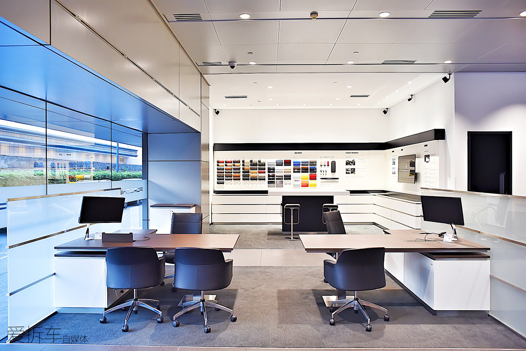 买一台保时捷有什么条件,买一辆保时捷要多少钱最便宜