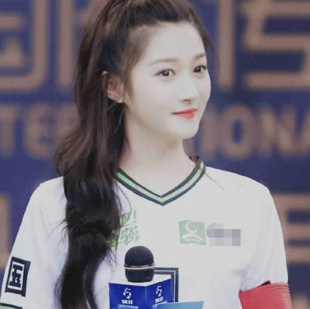 关晓彤代言国际品牌,关晓彤代言过足球吗