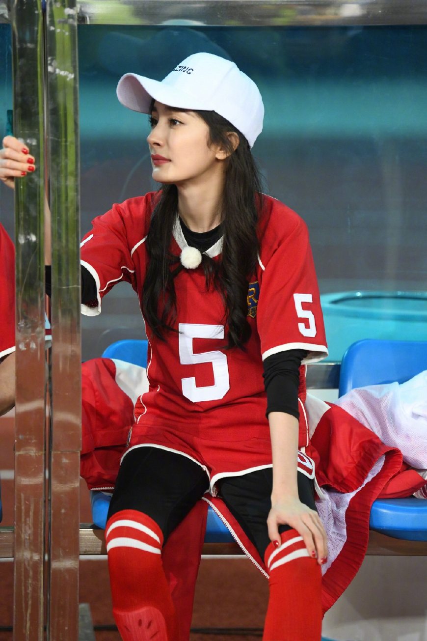 杨颖关晓彤造型,女明星礼服关晓彤