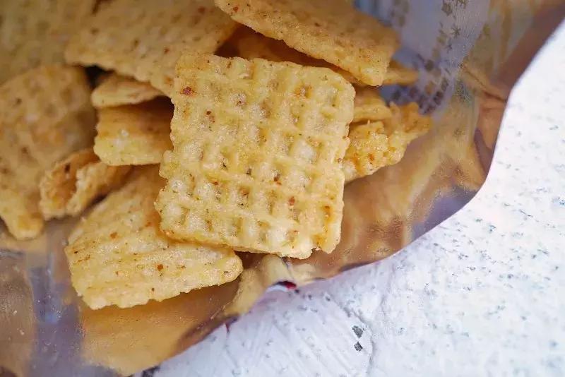 这些包装土土的国货零食，有你的童年吗？