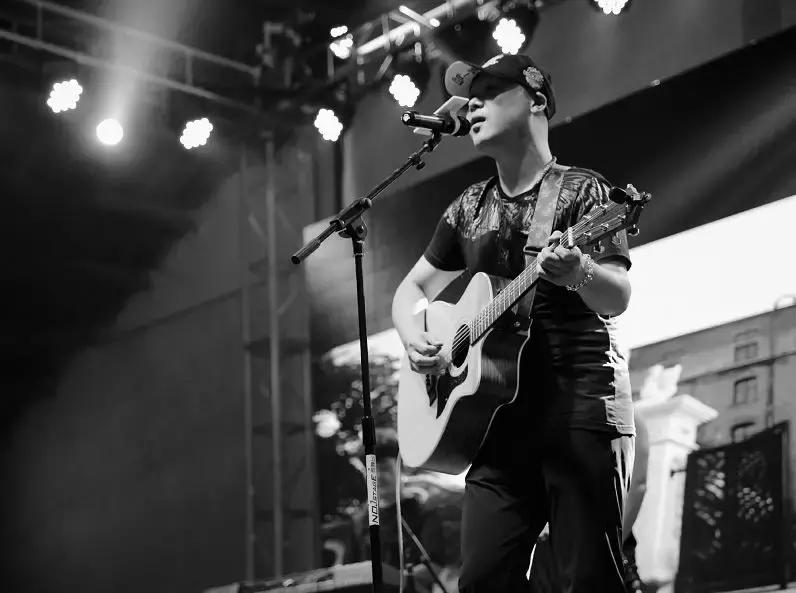 郑州抖音上最火的歌曲,郑州的神曲