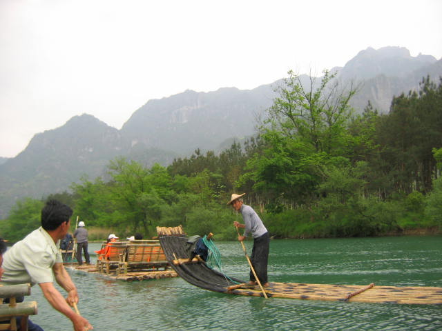 楠溪江漂流全景图,楠溪江竹筏漂流介绍