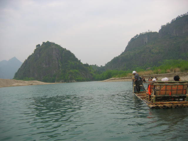 楠溪江漂流全景图,楠溪江竹筏漂流介绍