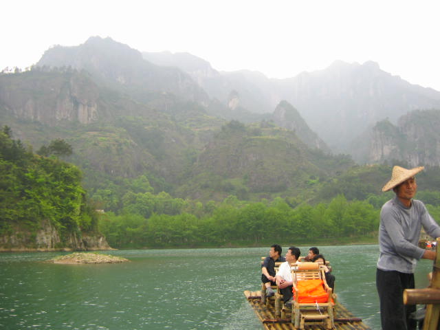 楠溪江漂流全景图,楠溪江竹筏漂流介绍