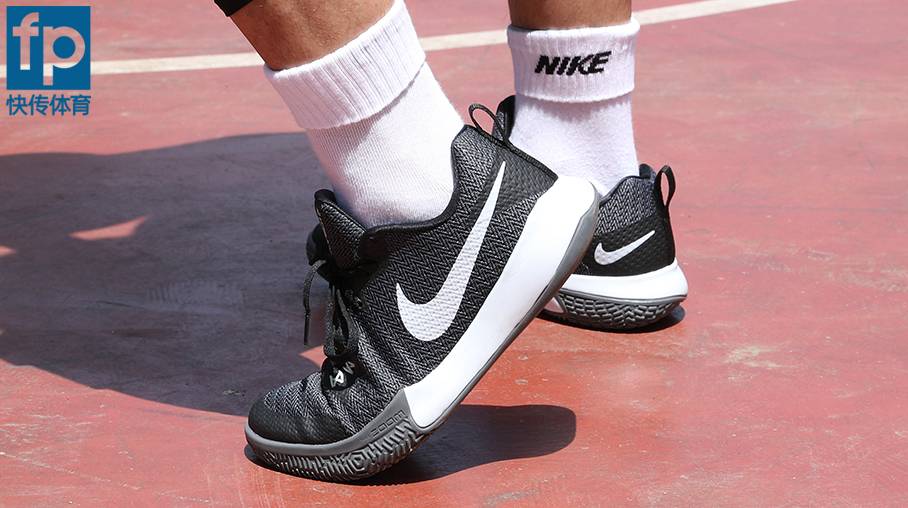 nikezoomlive2鏄腑甯悧,nikezoomliveii閲嶉噺