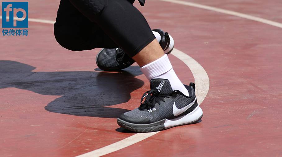 nikezoomlive2鏄腑甯悧,nikezoomliveii閲嶉噺