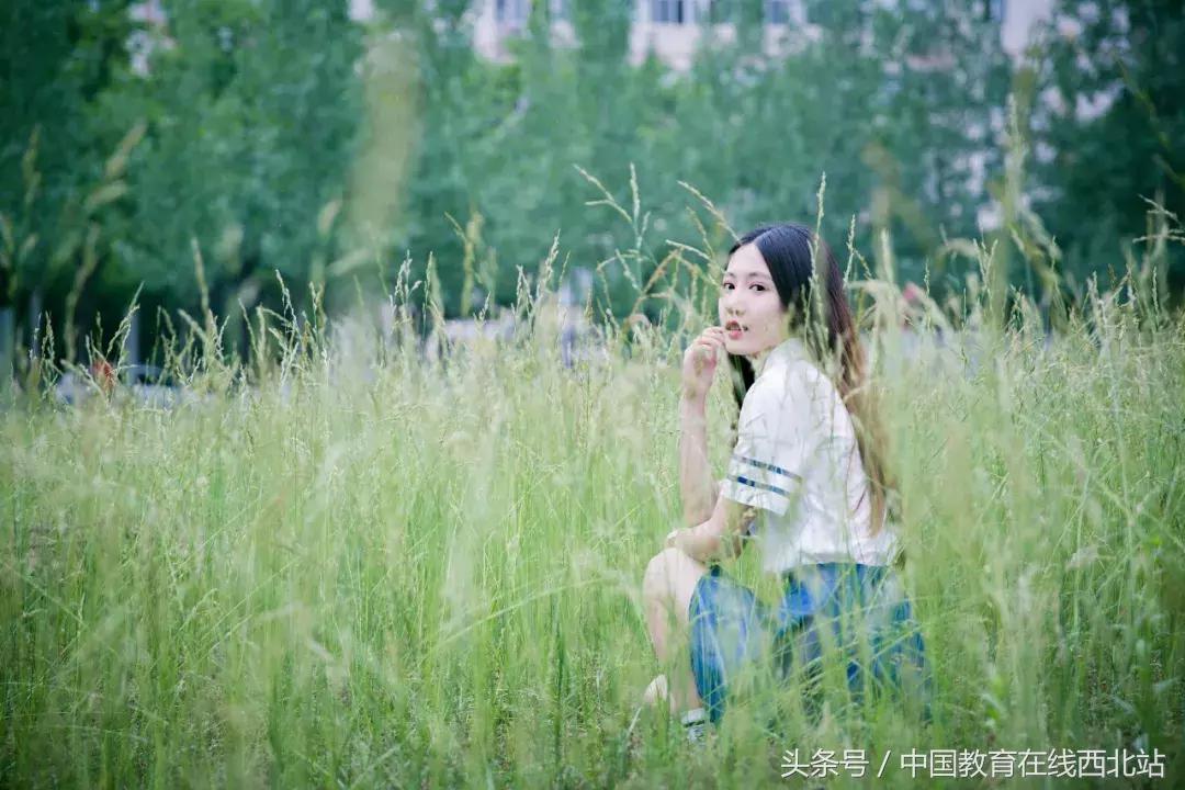 毕业季唯美拍照动作,毕业季如何拍照拍出高级感