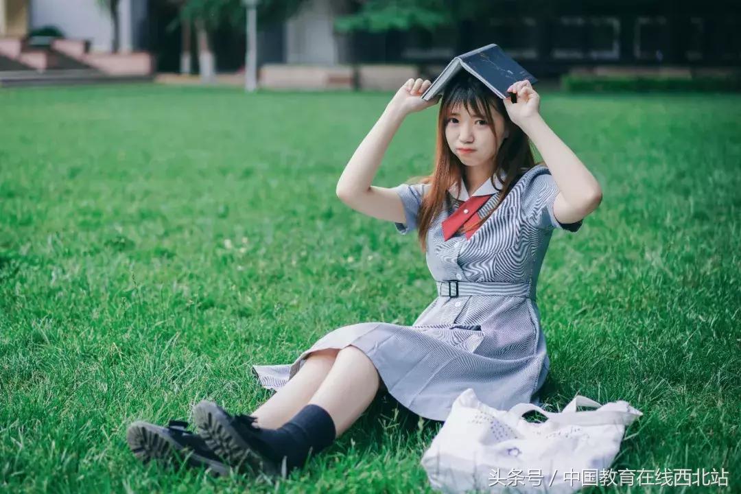 毕业季唯美拍照动作,毕业季如何拍照拍出高级感