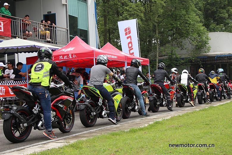 隆鑫中轴双缸,隆鑫四缸怎么样