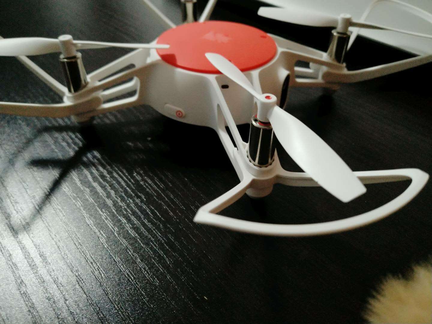 小飞侠无人机评测,米兔无人机飞行