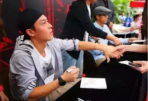 余文乐佩戴gshock手表,余文乐狂兽渔枪