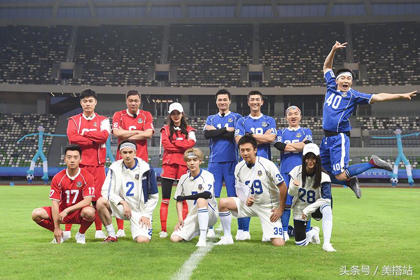 杨幂关晓彤金鹰,关晓彤变足球宝贝秀