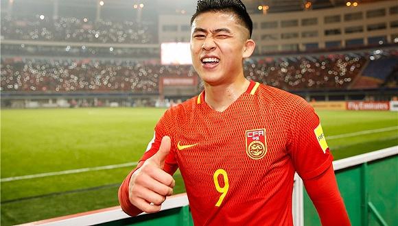中国男足两大新星确定登陆德甲,曾经的国足辉煌时刻