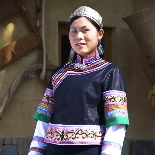 云南所特有的少数民族有几个,云南特有的15个少数民族分别是