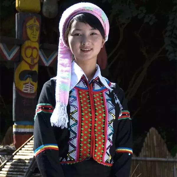 云南所特有的少数民族有几个,云南特有的15个少数民族分别是