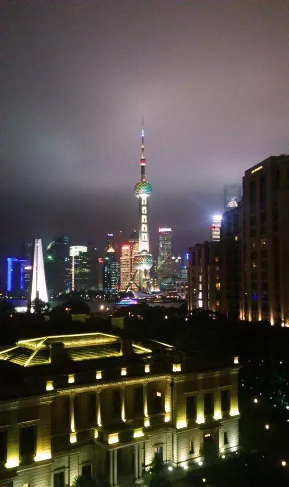 每天接待12个人的餐厅,每天只接待10桌餐厅