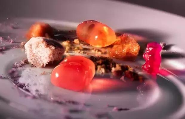 每天接待12个人的餐厅,每天只接待10桌餐厅