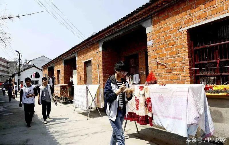 3年20万学费,探访亚洲最大的高考工厂