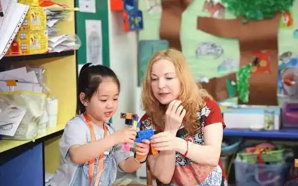 恺摩择校④｜一所城市里的绿洲学校，福田最火的国际学校，等两三年都未必有学位的学校！