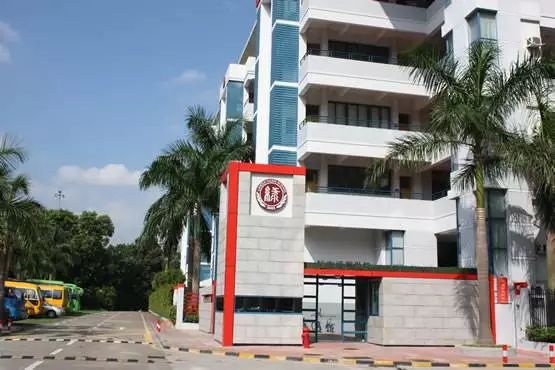 恺摩择校④｜一所城市里的绿洲学校，福田最火的国际学校，等两三年都未必有学位的学校！